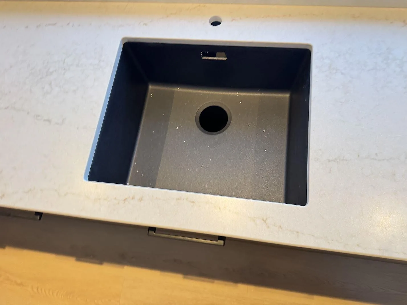 Køkkenbordplade i Technistone Noble Vintage, Glostrup – billede 4