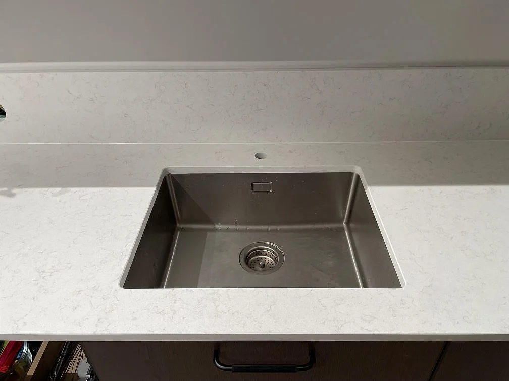 Køkkenbordplade i Technistone Noble Vintage, Hägersten – billede 3