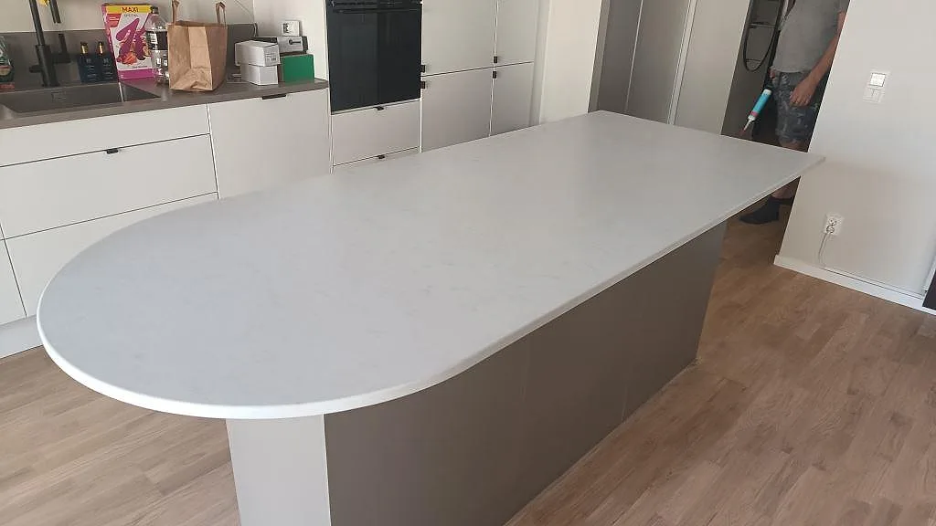 Køkkenbordplade i Technistone Noble Vintage, Hovås – billede 2