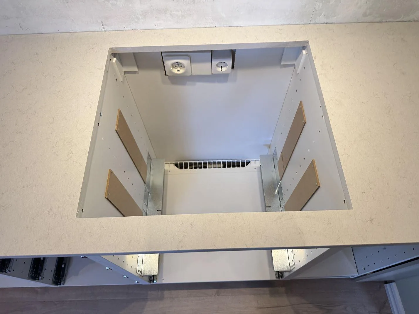 Køkkenbordplade i Technistone Noble Vintage, Trelleborg – billede 7