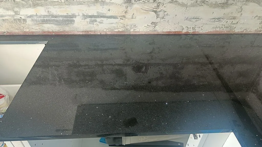 Køkkenbordplade i Technistone Starlight Black, Malmö – billede 6