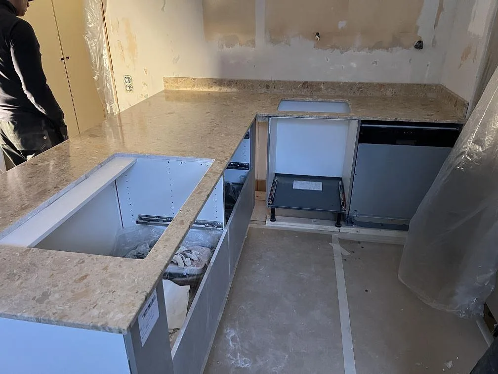 Køkkenbordplade i Terrazzo Breccia Oniciata, Stockholm – billede 2
