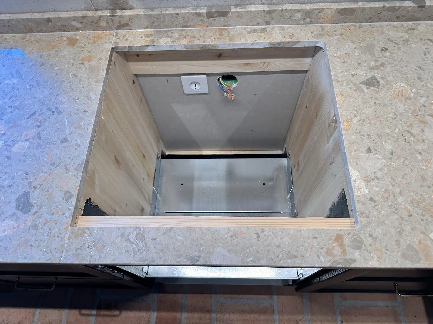 Køkkenbordplade i Terrazzo Breccia Oniciata, Tomelilla – billede 5