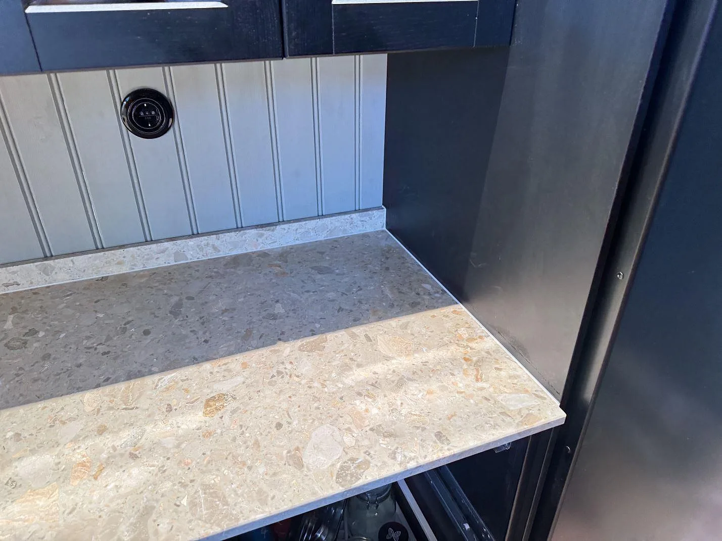 Køkkenbordplade i Terrazzo Breccia Oniciata, Tomelilla – billede 8