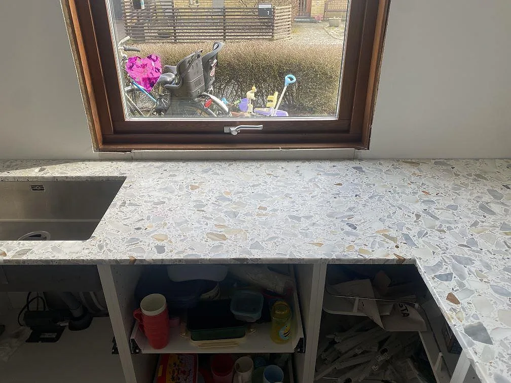 Køkkenbordplade i Terrazzo Calacatta, Bjärred – billede 4