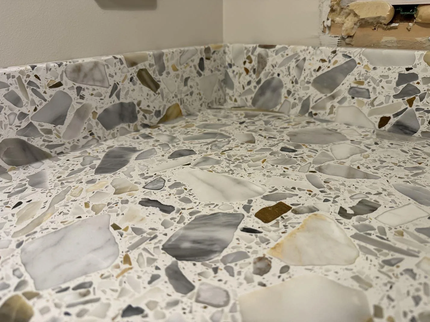 Køkkenbordplade i Terrazzo Calacatta, Förslöv – billede 7