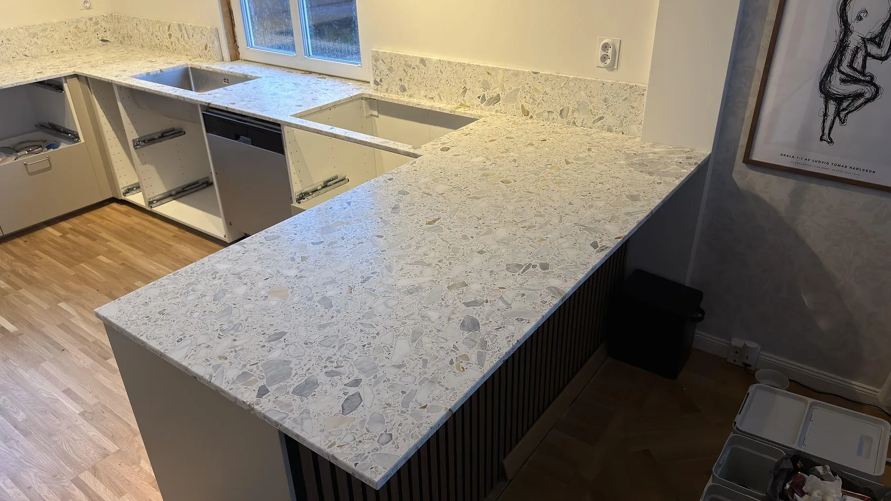 Køkkenbordplade i Terrazzo Calacatta, Karlskoga – billede 2