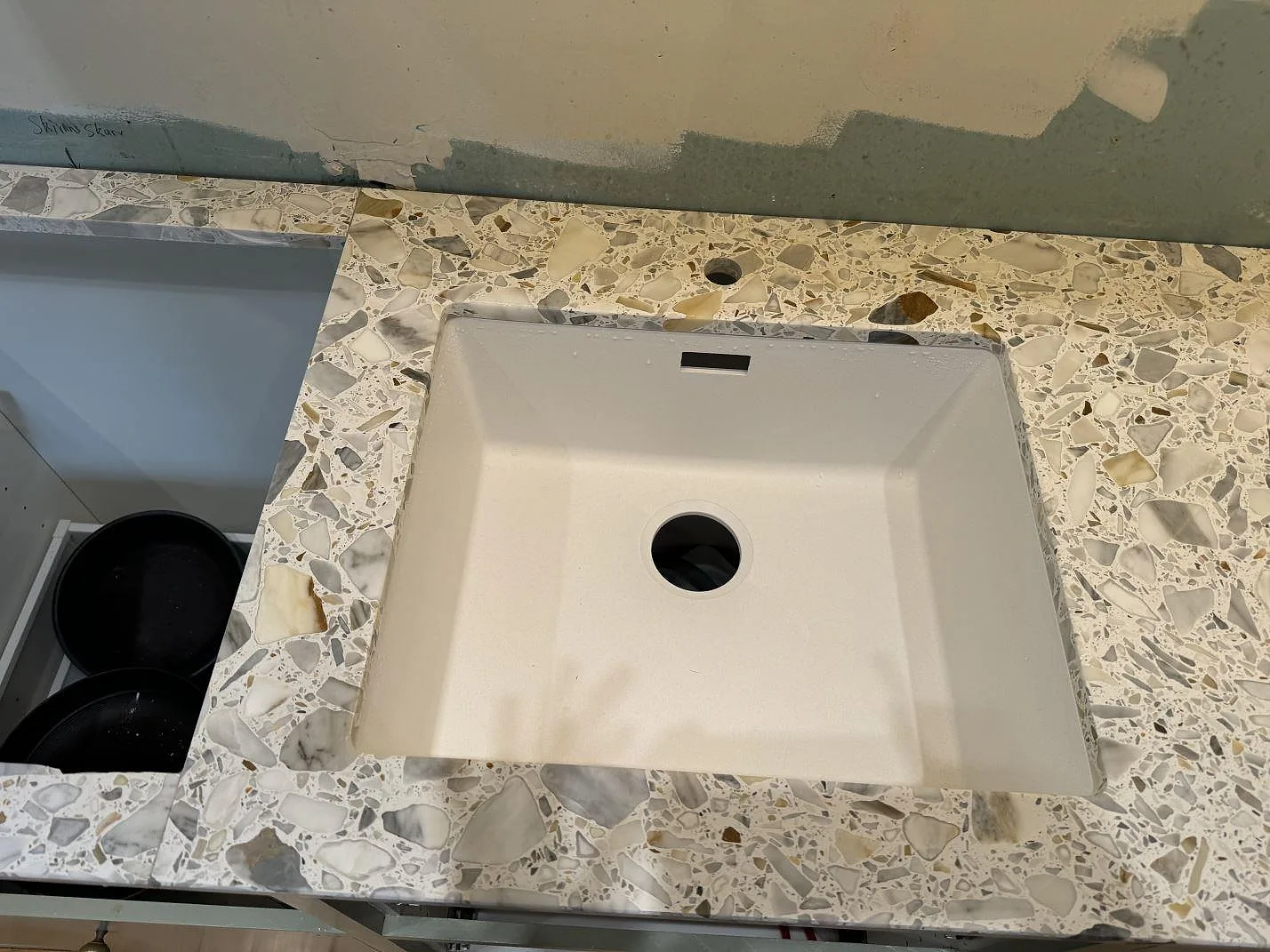 Køkkenbordplade i Terrazzo Calacatta, Kode – billede 4