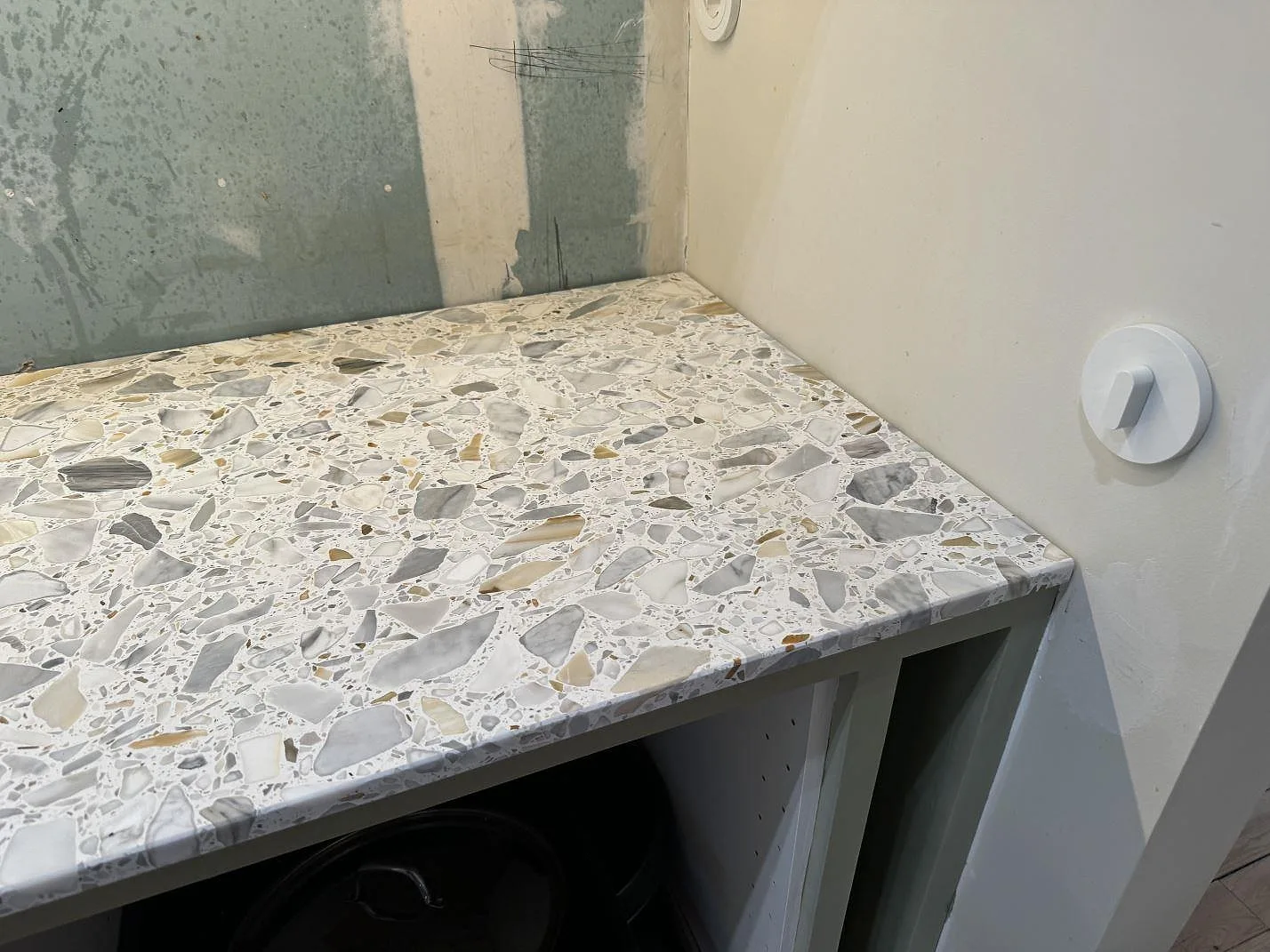 Køkkenbordplade i Terrazzo Calacatta, Kode – billede 7