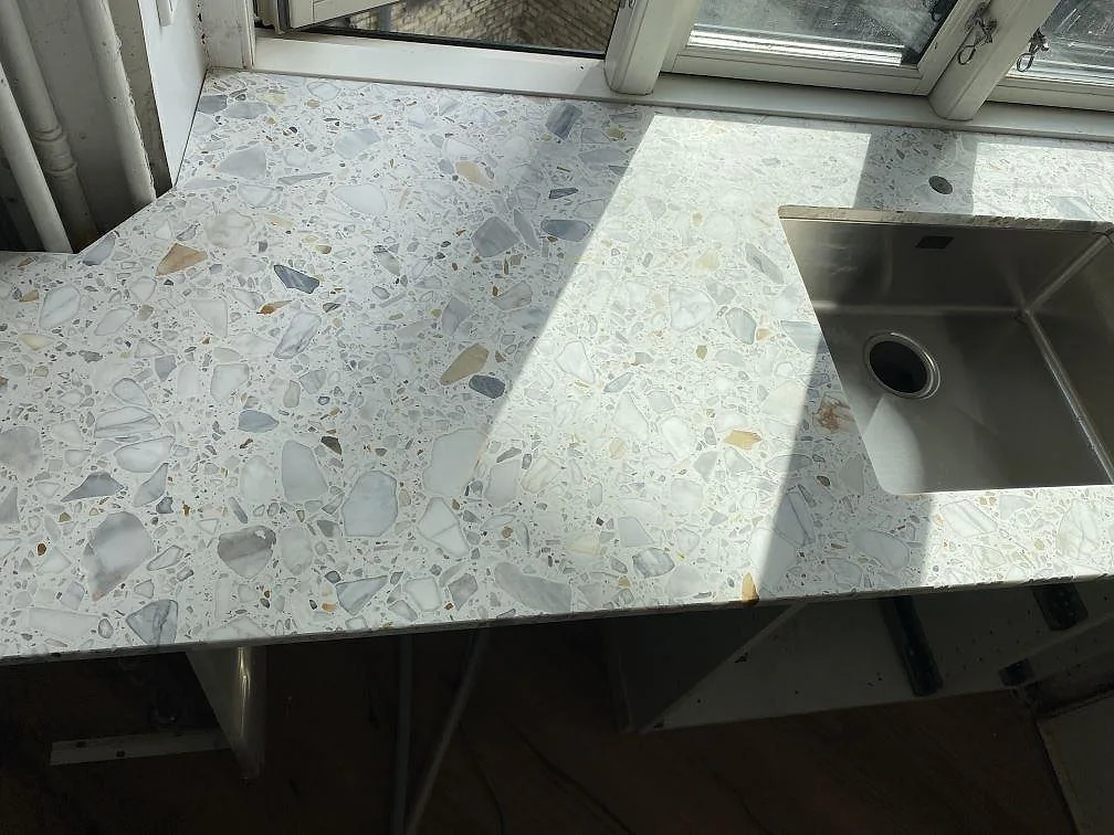 Køkkenbordplade i Terrazzo Calacatta, København Ø – billede 4