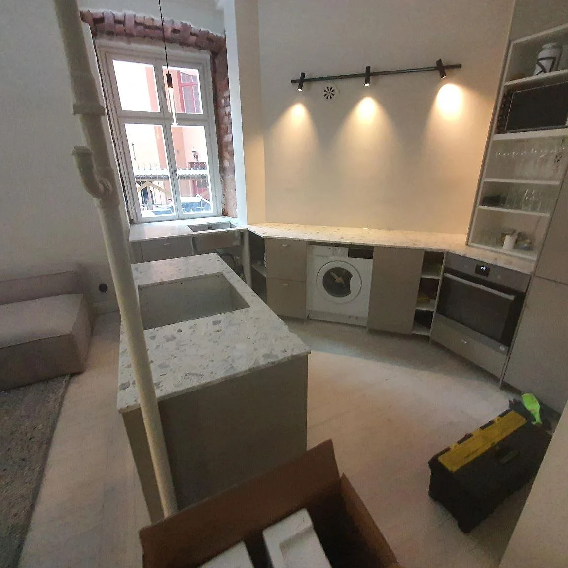 Køkkenbordplade i Terrazzo Calacatta, Stockholm – billede 2