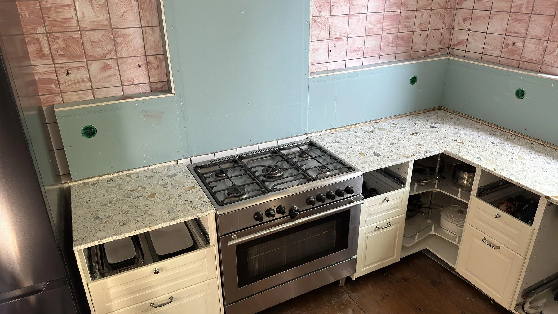 Køkkenbordplade i Terrazzo Calacatta, Stockholm – billede 5