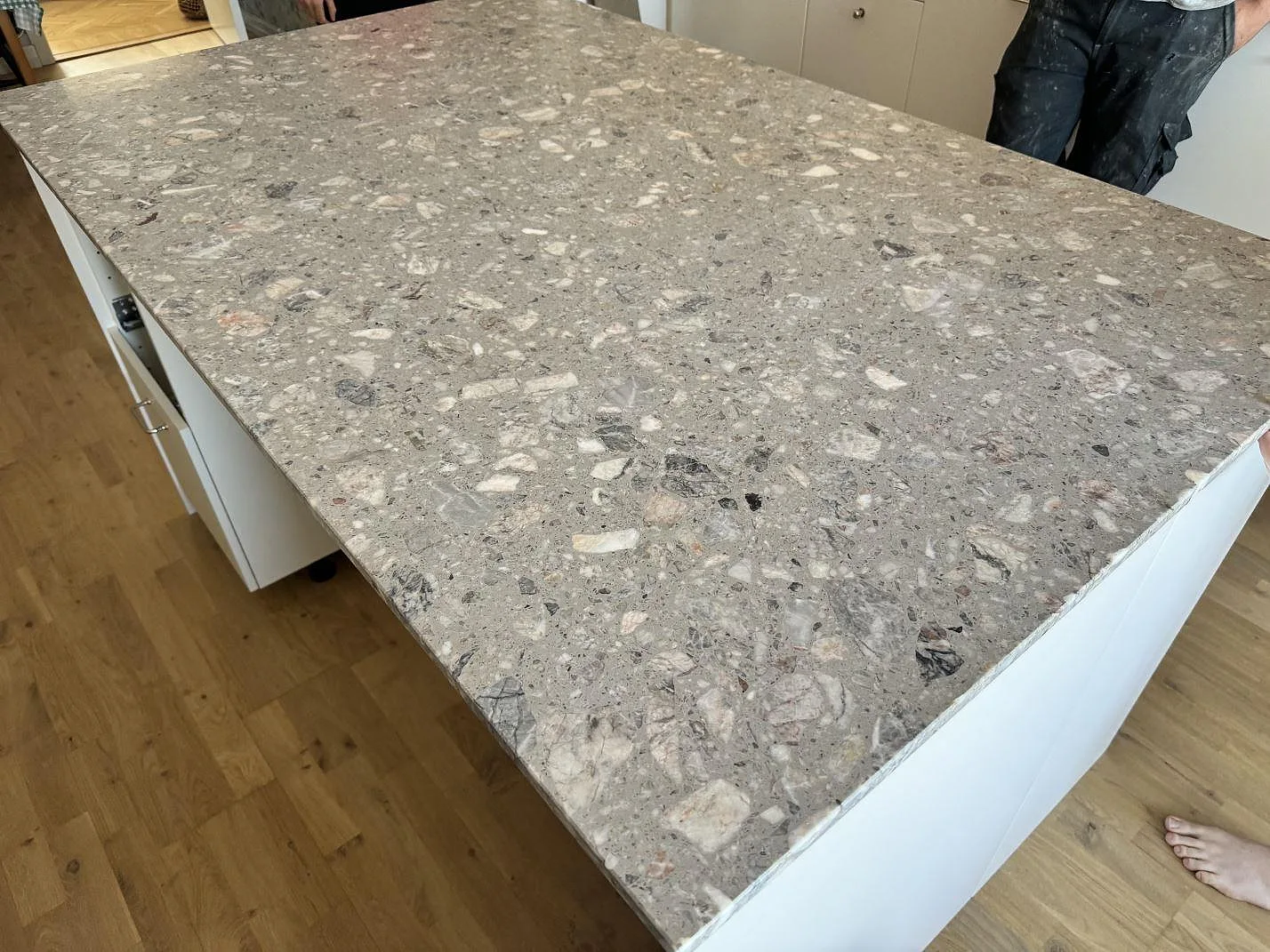 Køkkenbordplade i Terrazzo Fior Di Pesco, Malmö – billede 4