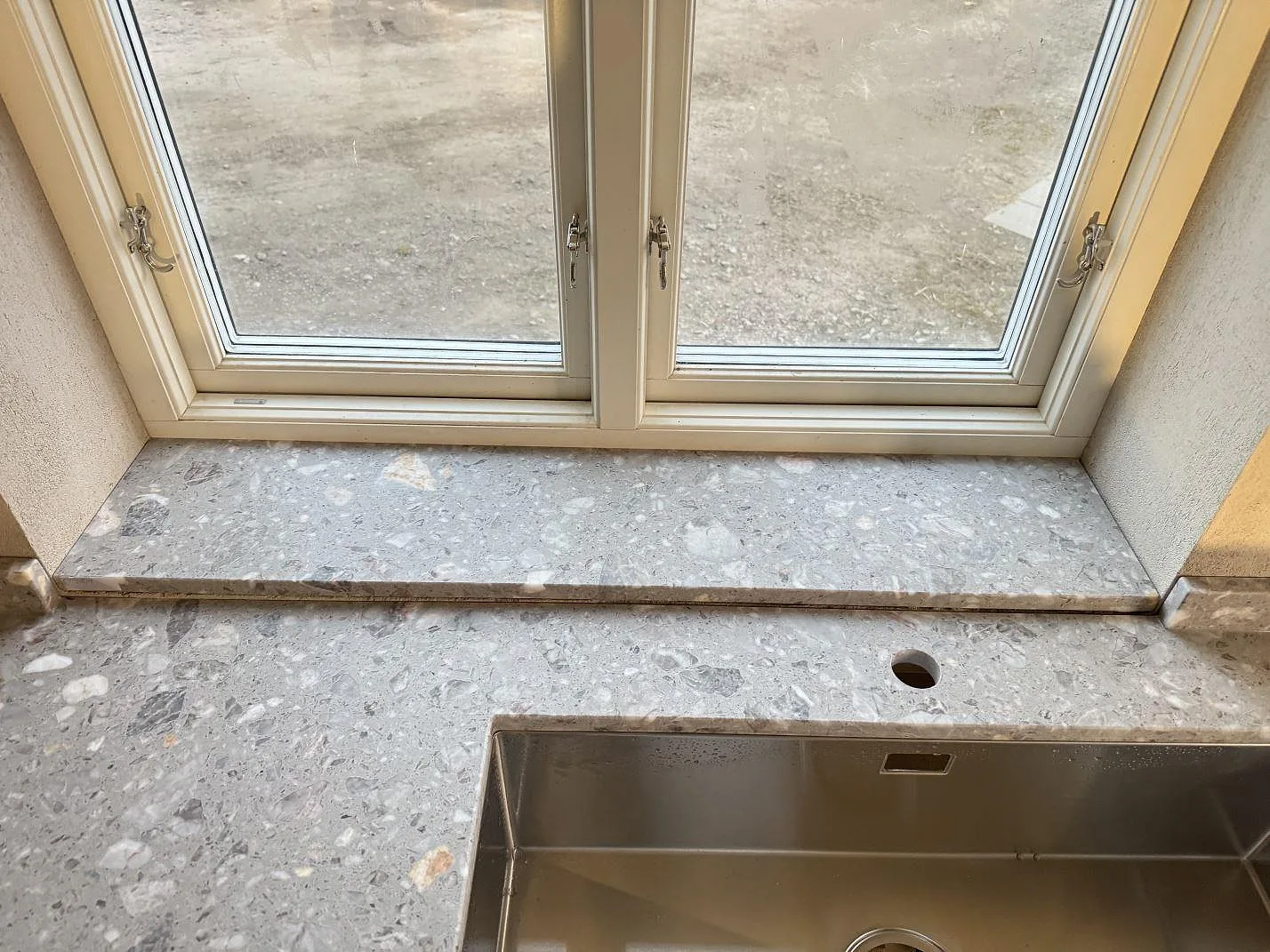 Køkkenbordplade i Terrazzo Fior Di Pesco, Sankt olof – billede 4