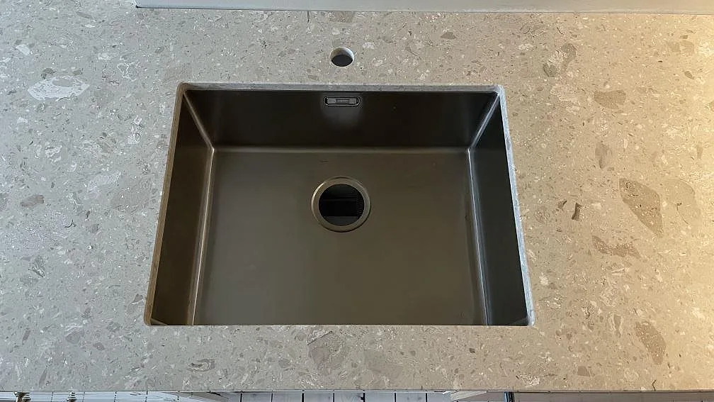 Køkkenbordplade i Terrazzo Perlato Royal, Göteborg – billede 3