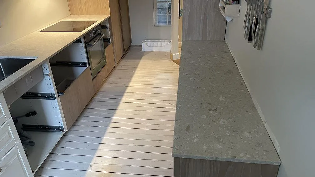 Køkkenbordplade i Terrazzo Perlato Royal, Göteborg – billede 2