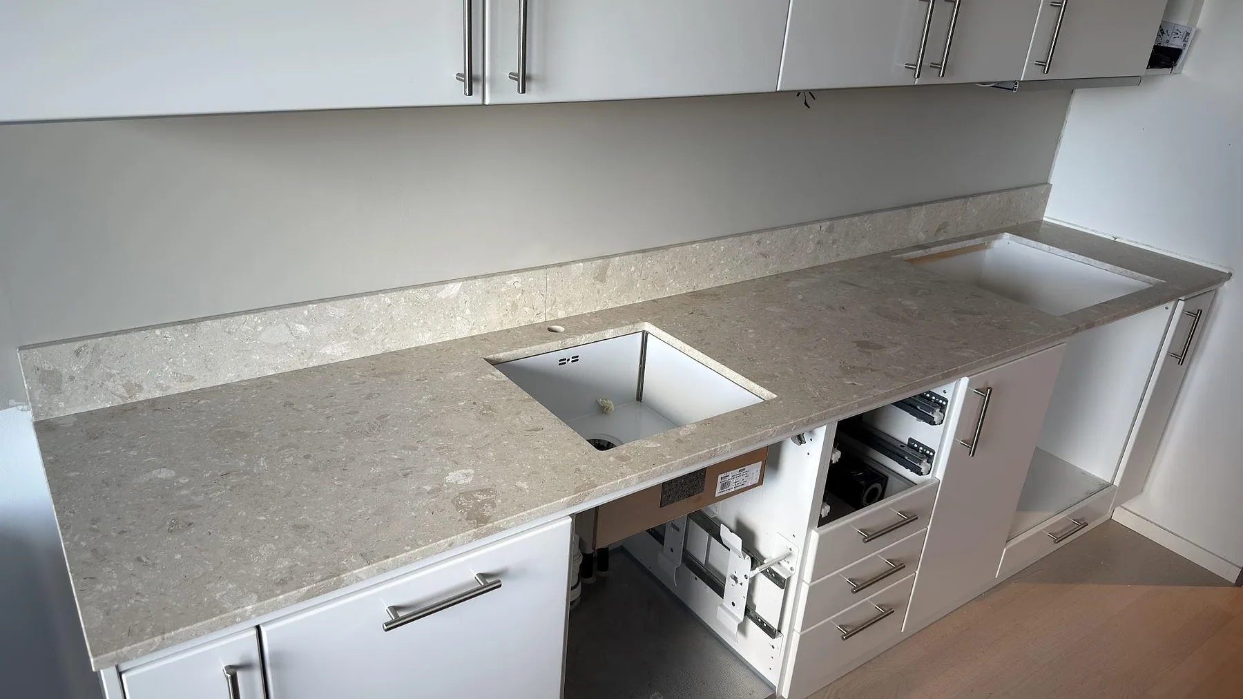 Køkkenbordplade i Terrazzo Perlato Royal, Hägersten – billede 2