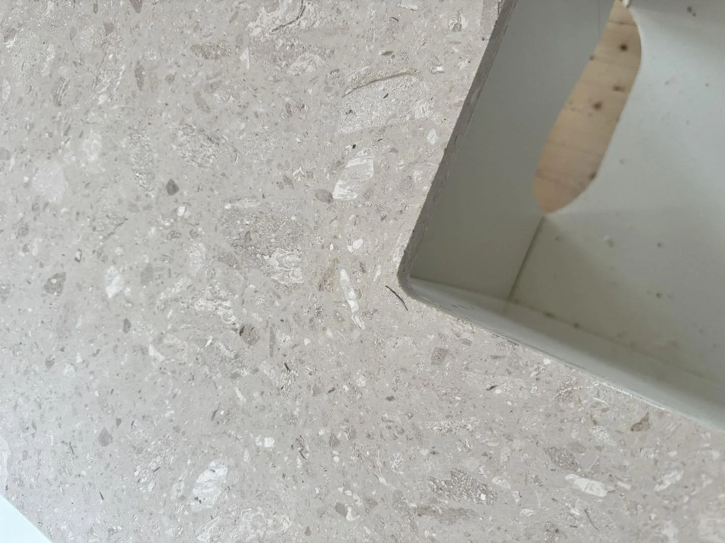 Køkkenbordplade i Terrazzo Perlato Royal, Hindås – billede 8