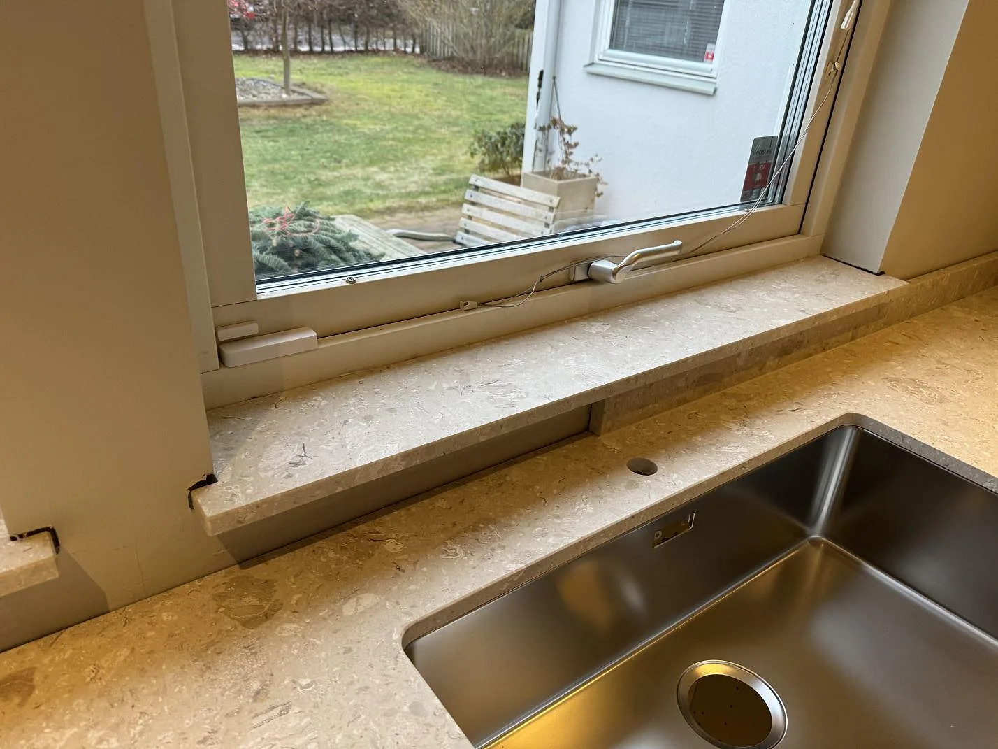 Køkkenbordplade i Terrazzo Perlato Royal, Höllviken – billede 3