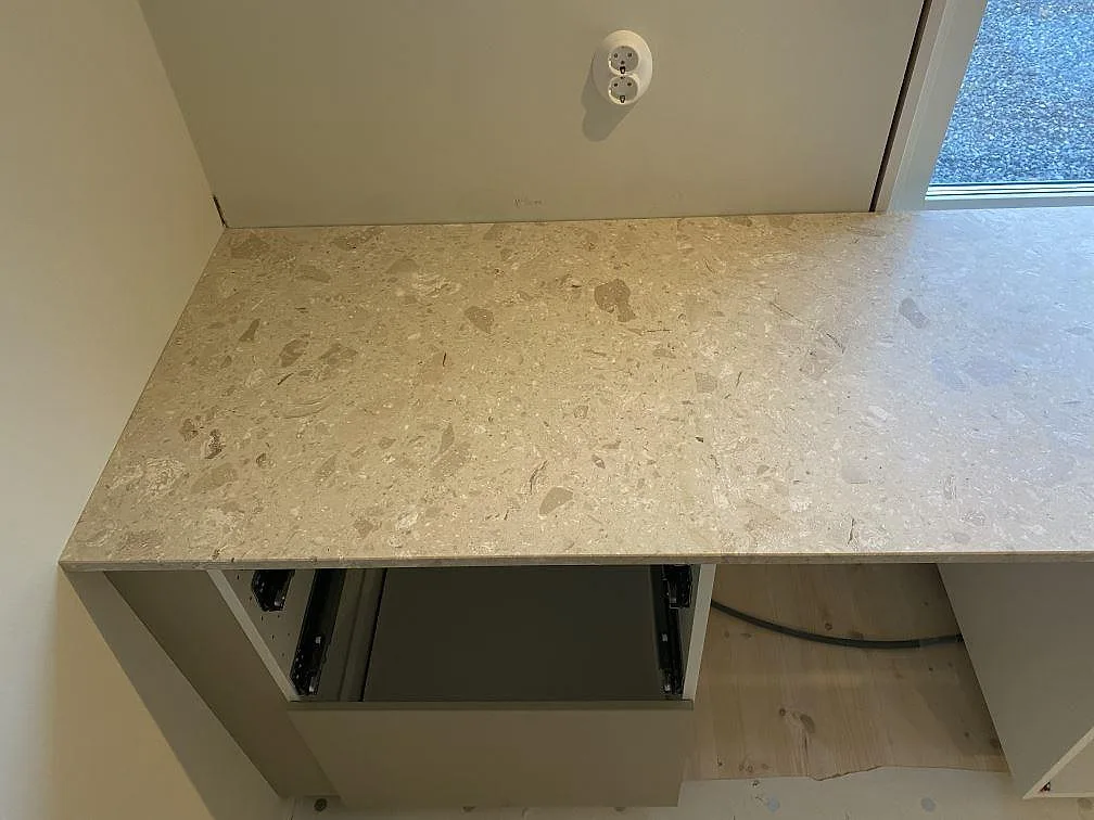 Køkkenbordplade i Terrazzo Perlato Royal, Kungsbacka – billede 5