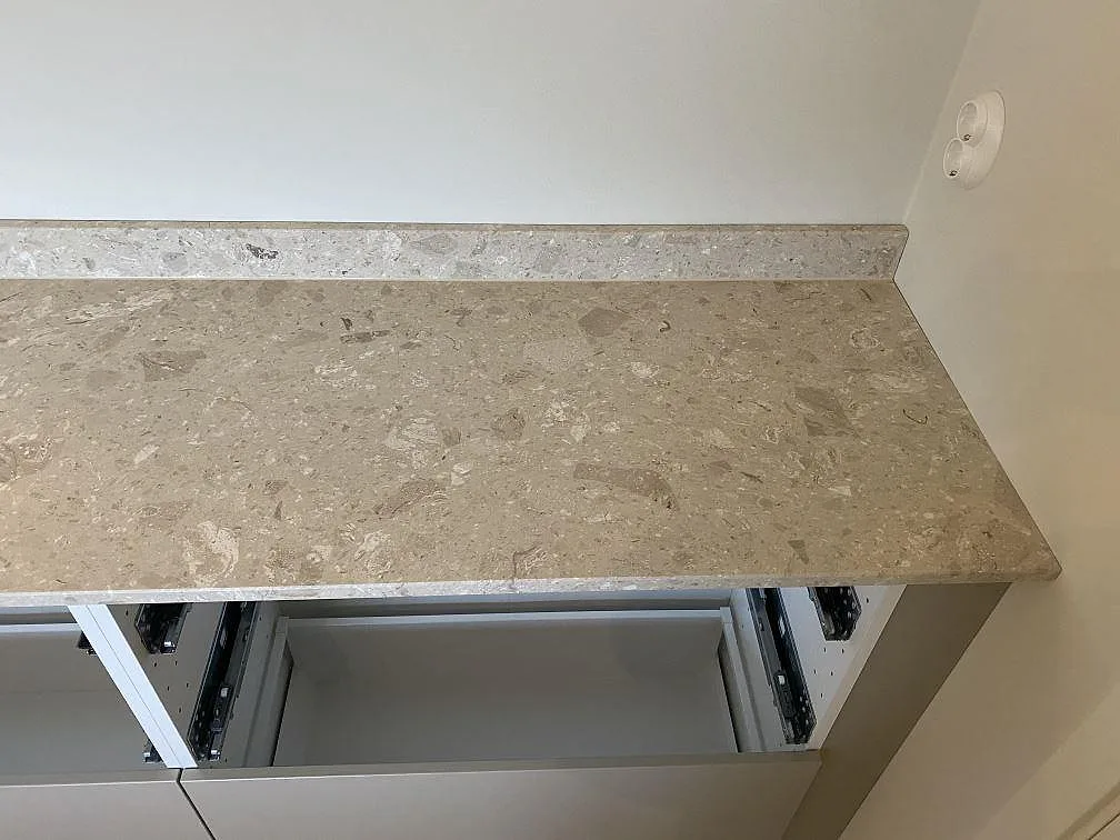 Køkkenbordplade i Terrazzo Perlato Royal, Kungsbacka – billede 7