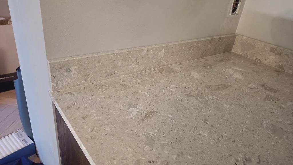 Køkkenbordplade i Terrazzo Perlato Royal, Limhamn – billede 5