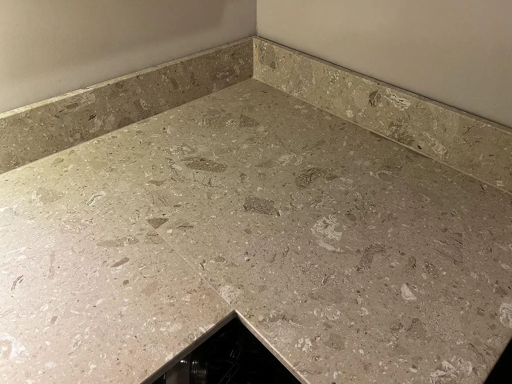 Køkkenbordplade i Terrazzo Perlato Royal, Malmö – billede 5