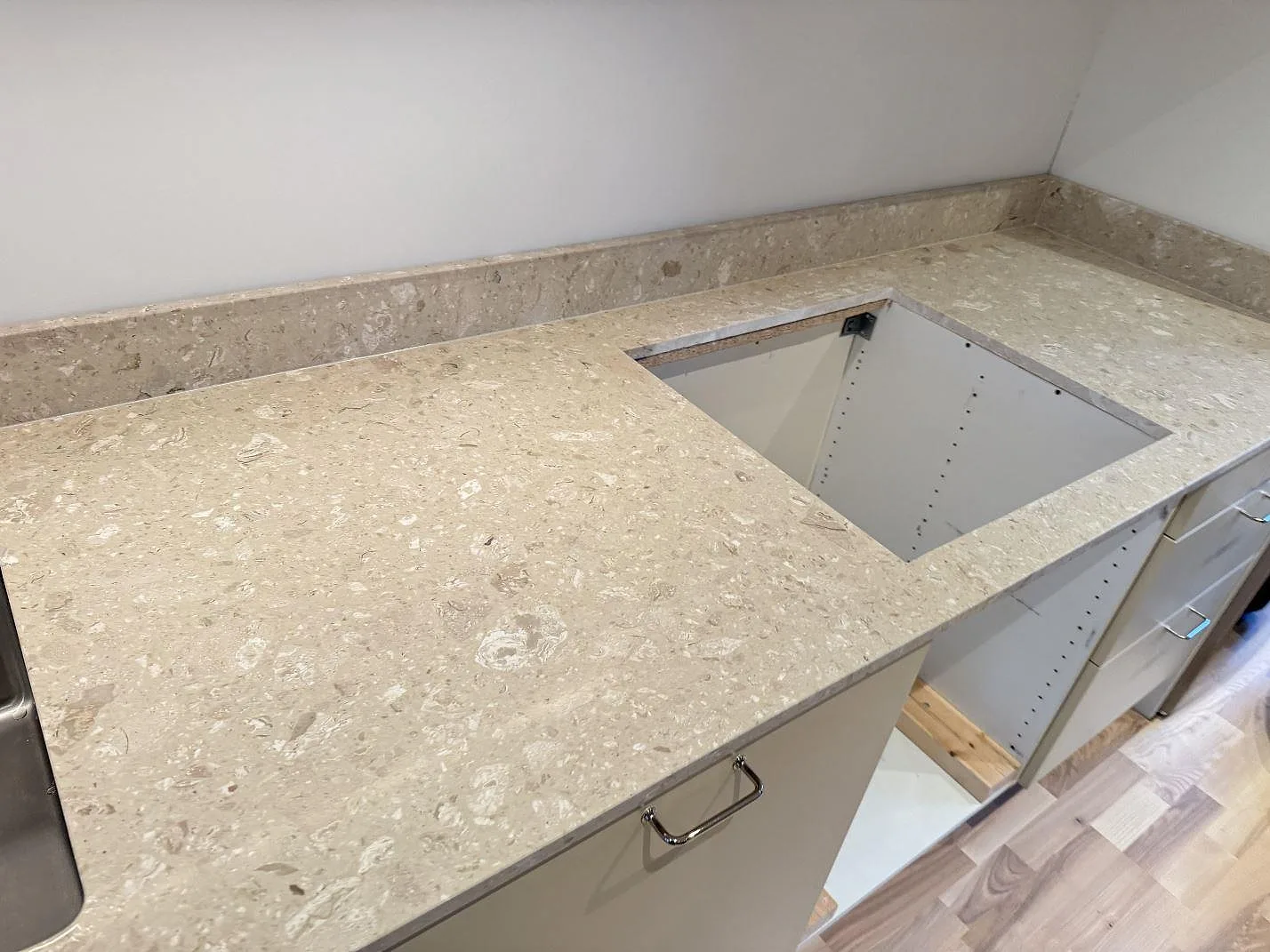 Køkkenbordplade i Terrazzo Perlato Royal, Malmö – billede 4