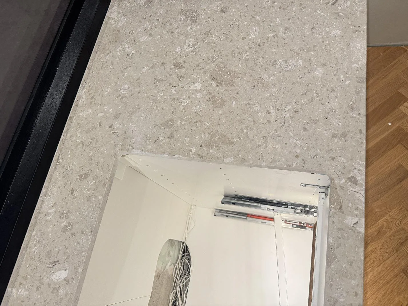 Køkkenbordplade i Terrazzo Perlato Royal, Odense SV – billede 7