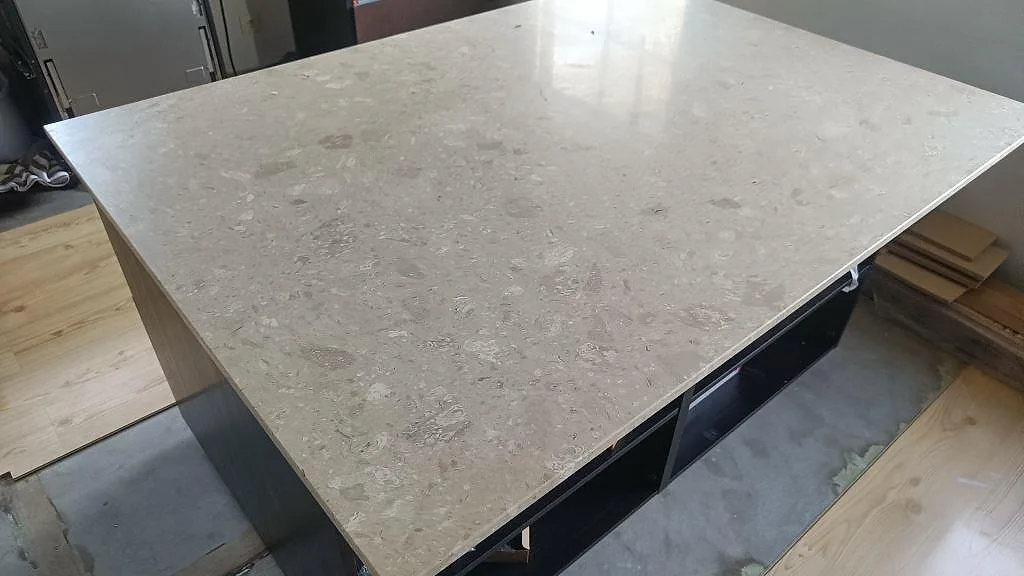 Køkkenbordplade i Terrazzo Perlato Royal, Skurup – billede 2