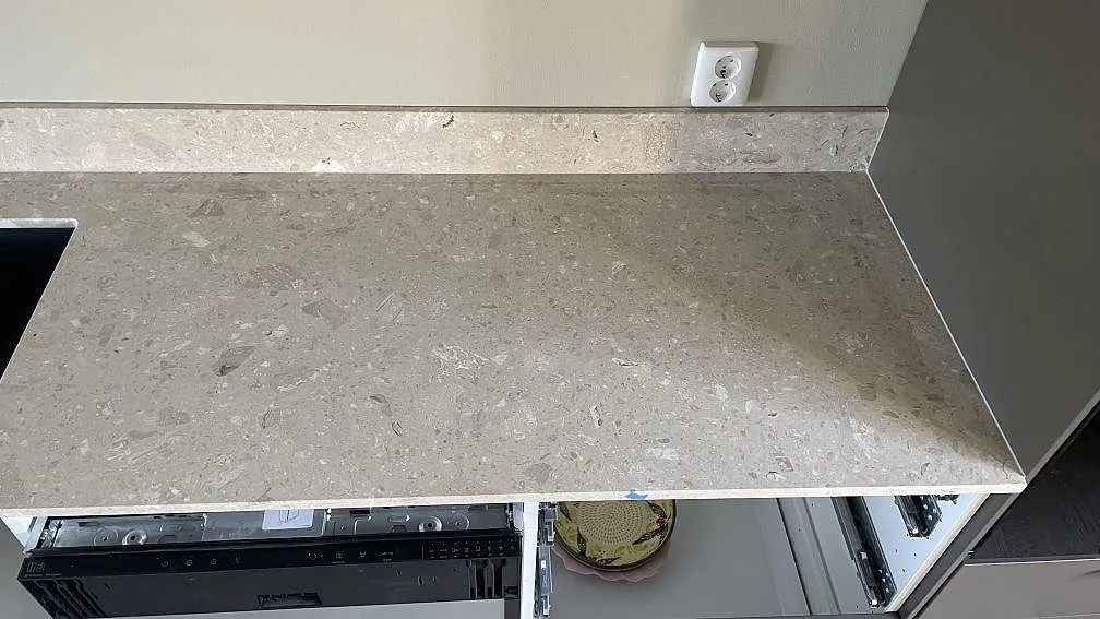 Køkkenbordplade i Terrazzo Perlato Royal, Smygehamn – billede 4