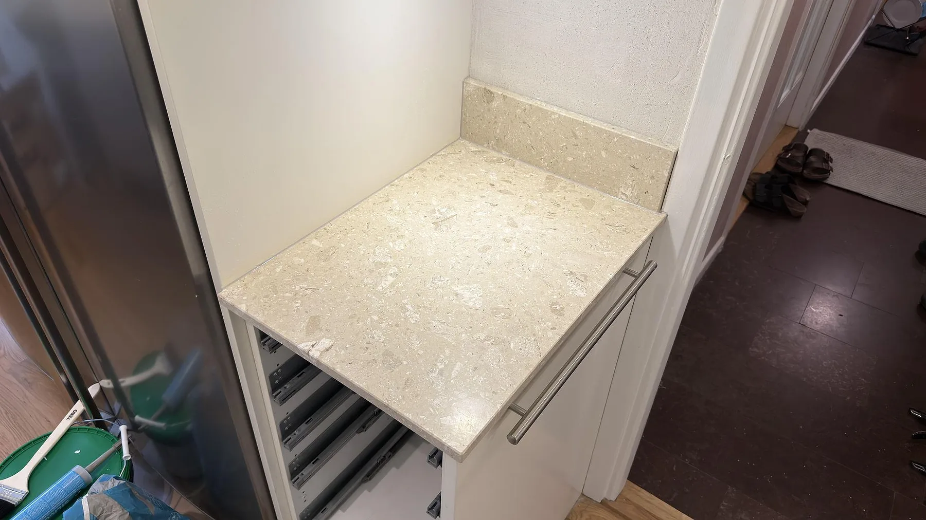 Køkkenbordplade i Terrazzo Perlato Royal, Solna – billede 4