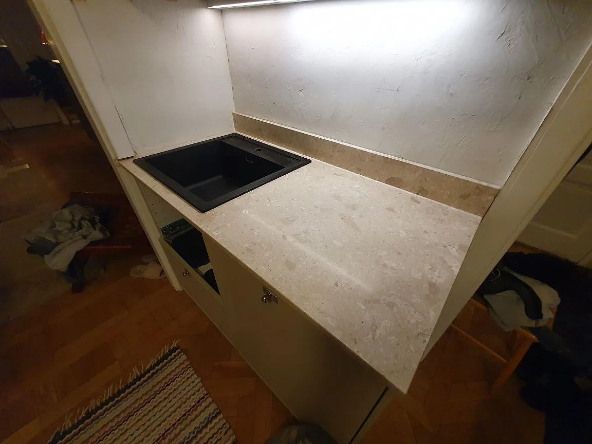 Køkkenbordplade i Terrazzo Perlato Royal, Stockholm – billede 2