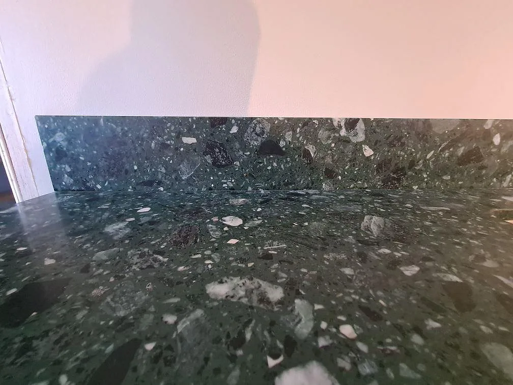 Køkkenbordplade i Terrazzo Verde Alpi, Stockholm – billede 8