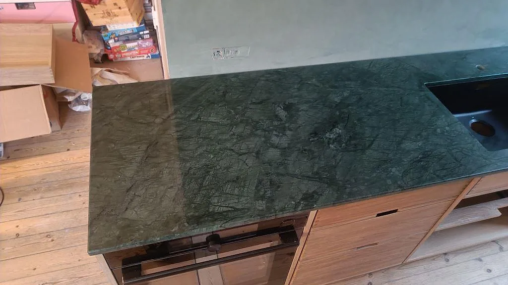 Køkkenbordplade i Verde Guatemala, Frederiksberg – billede 5