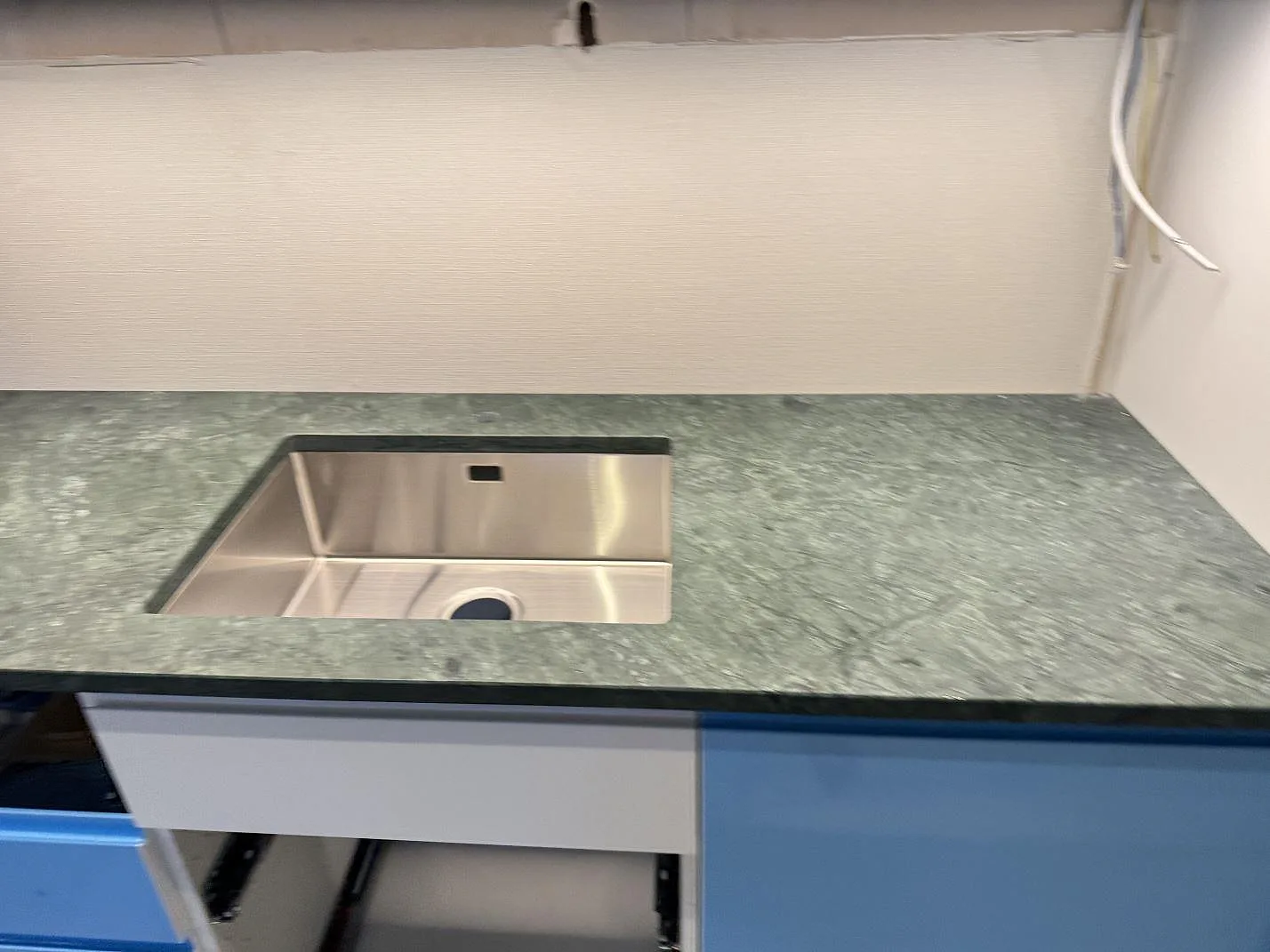 Køkkenbordplade i Verde Guatemala, Göteborg – billede 6