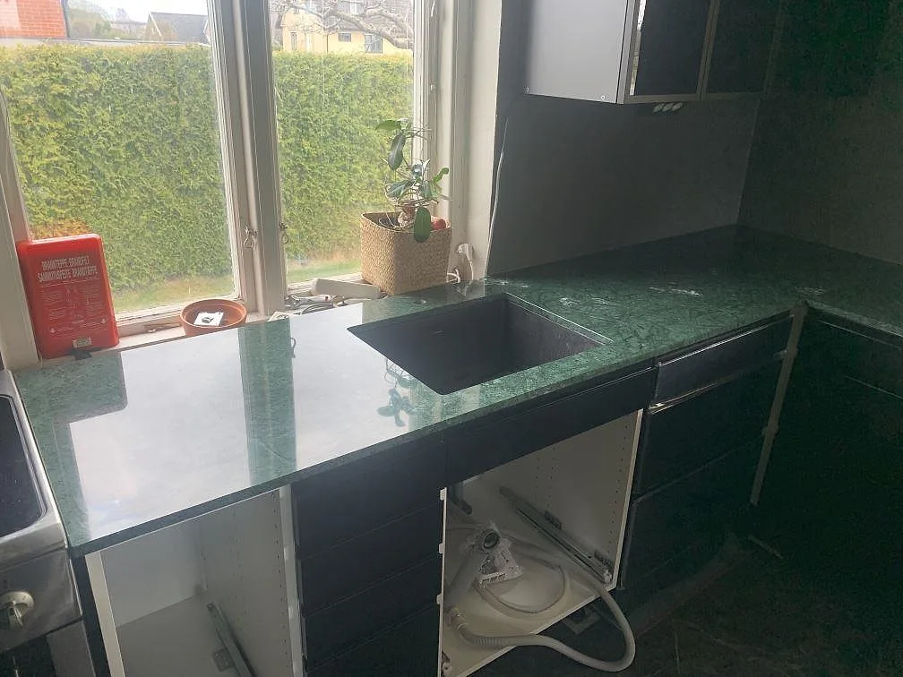 Køkkenbordplade i Verde Guatemala, Kristianstad – billede 3