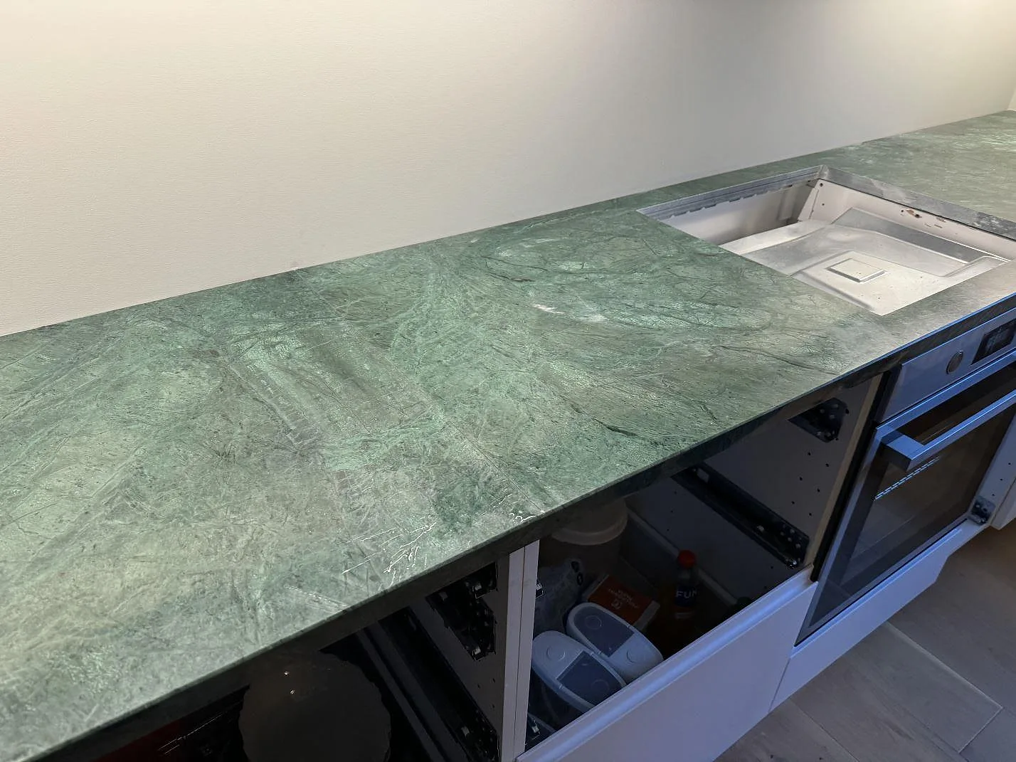 Køkkenbordplade i Verde Guatemala, Limhamn – billede 2