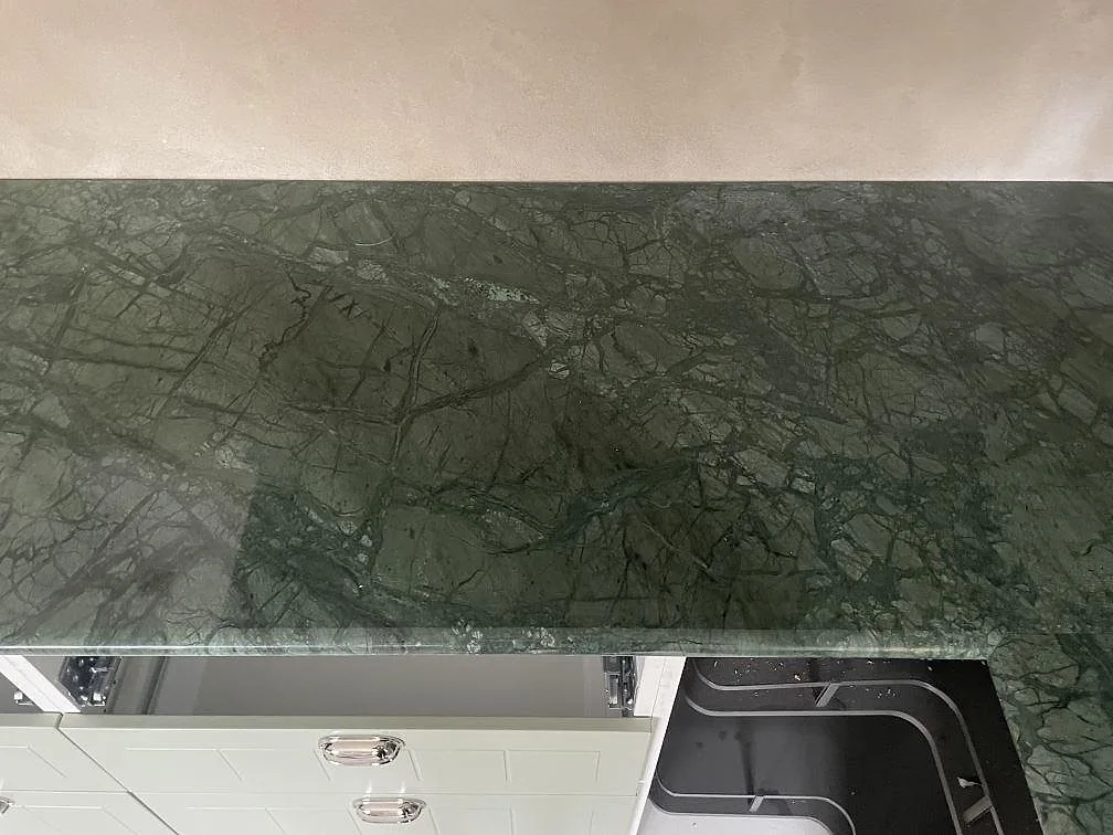 Køkkenbordplade i Verde Guatemala, Staffanstorp – billede 7