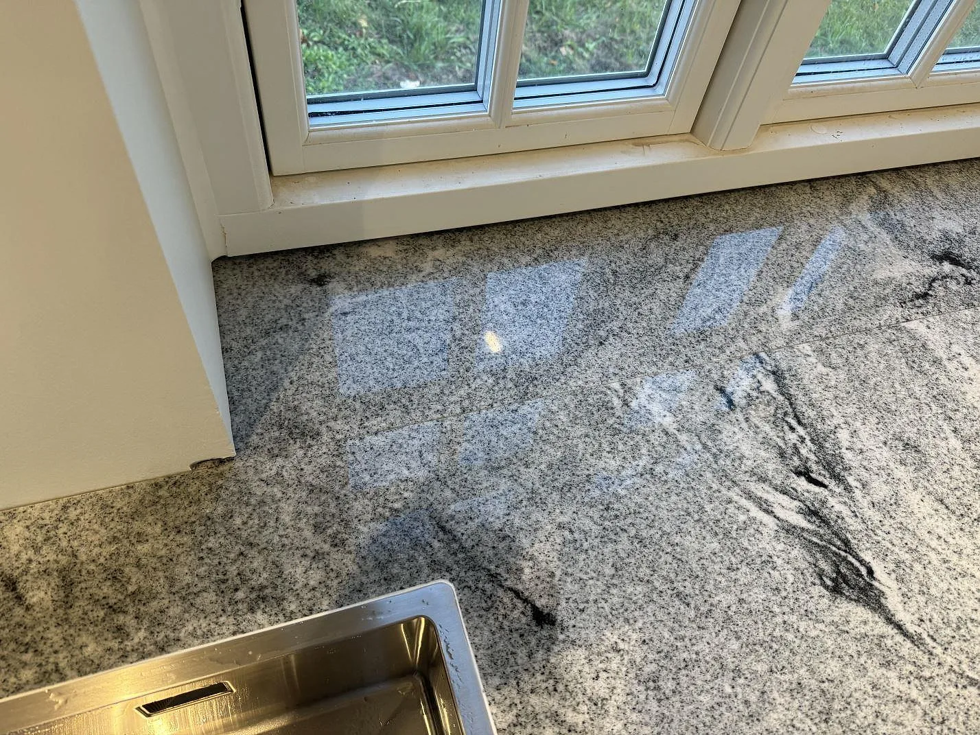 Køkkenbordplade i Viscont White, Broddetorp – billede 7