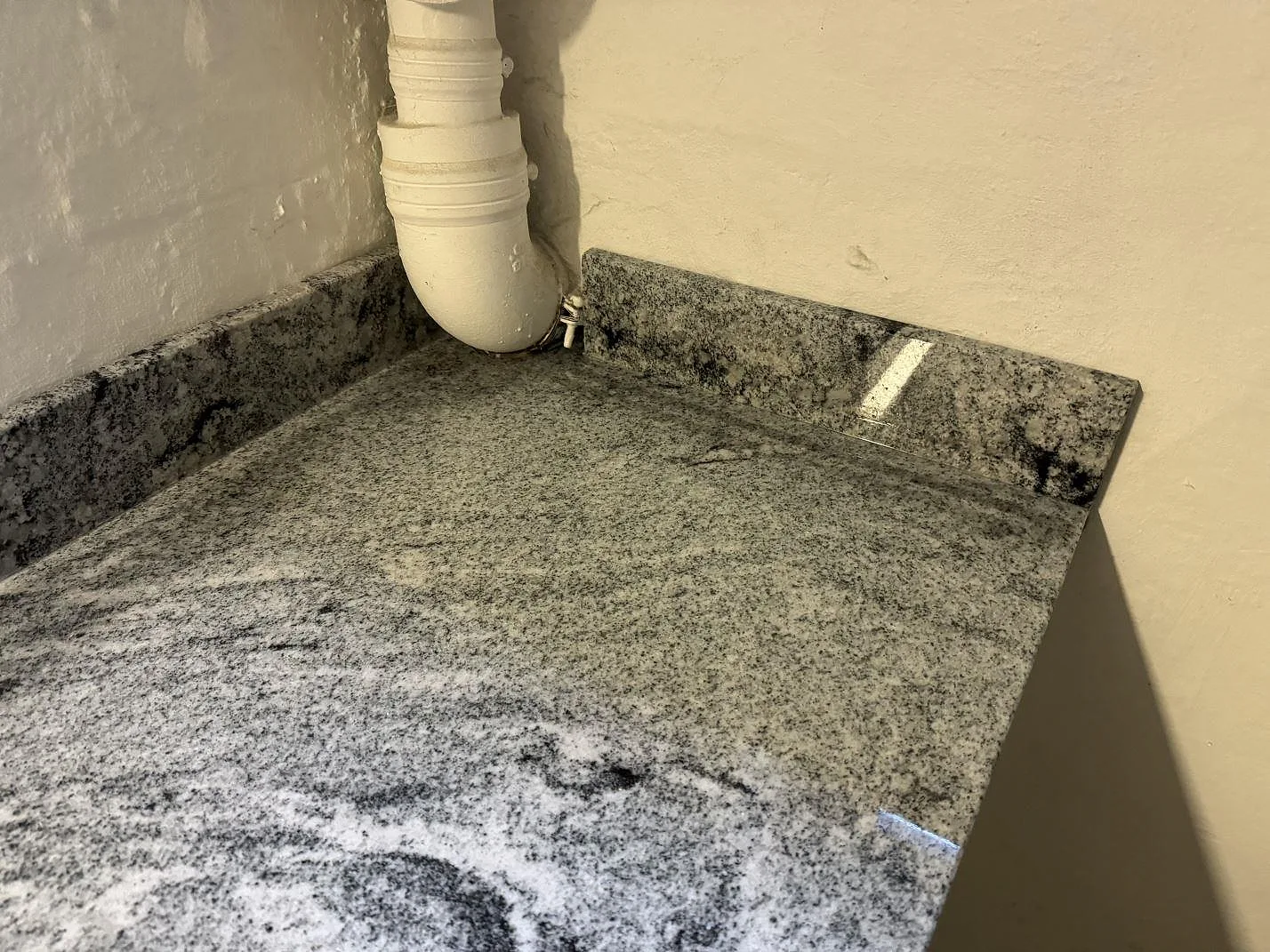 Bordplade i Viscont White, Frederiksberg – billede 5