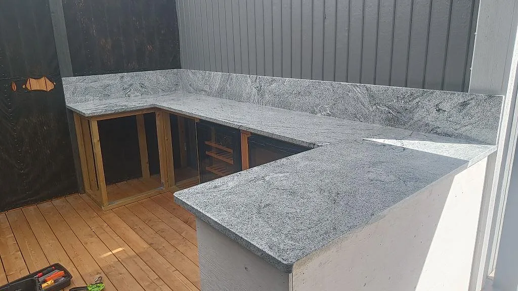 Gennemført projekt: Køkkenbordplade i Viscont White, Göteborg.