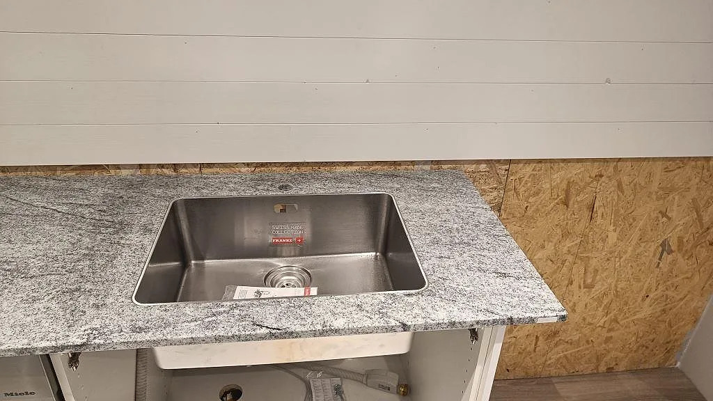 Køkkenbordplade i Viscont White, Höllviken – billede 6