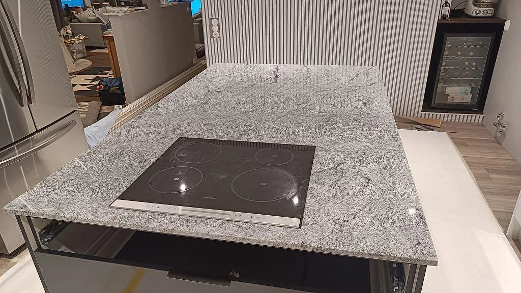 Køkkenbordplade i Viscont White, Höllviken – billede 7