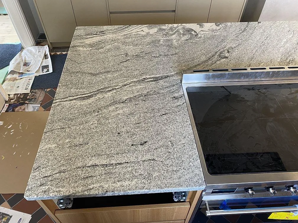 Køkkenbordplade i Viscont White, Jämshög – billede 4