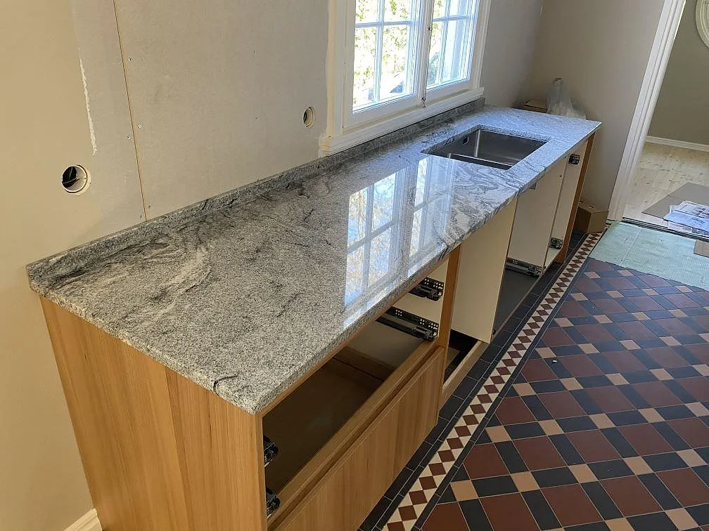 Køkkenbordplade i Viscont White, Jämshög – billede 3
