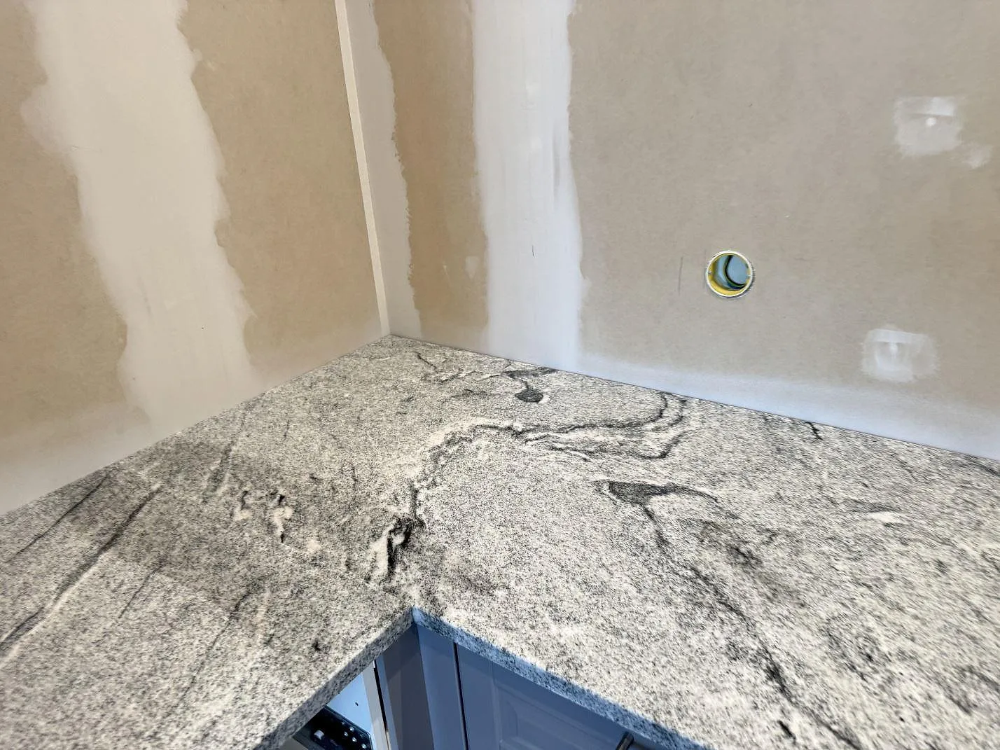 Køkkenbordplade i Viscont White, Kävlinge – billede 5