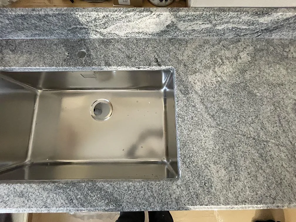 Køkkenbordplade i Viscont White, Kumla – billede 3