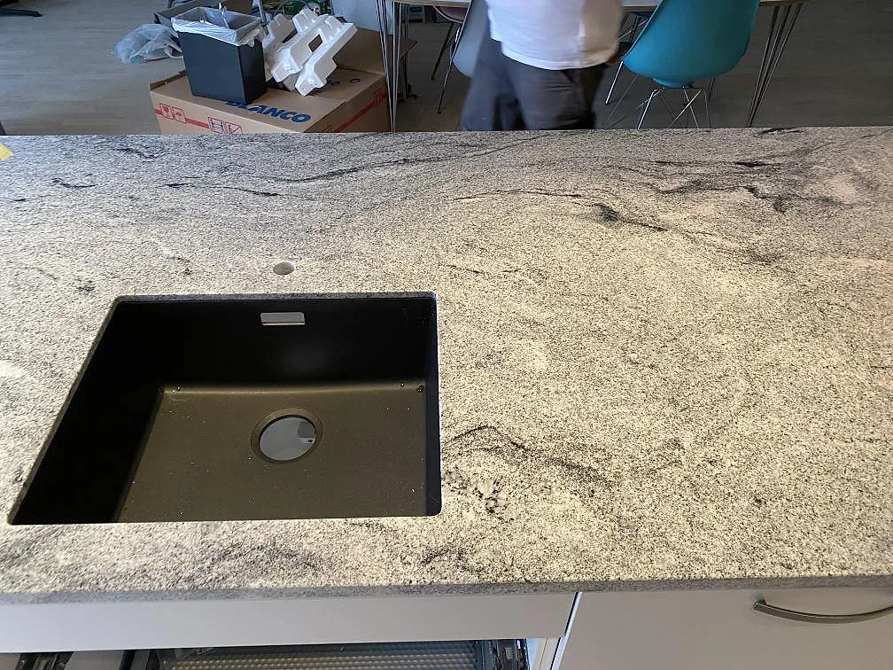 Køkkenbordplade i Viscont White, Lomma – billede 4