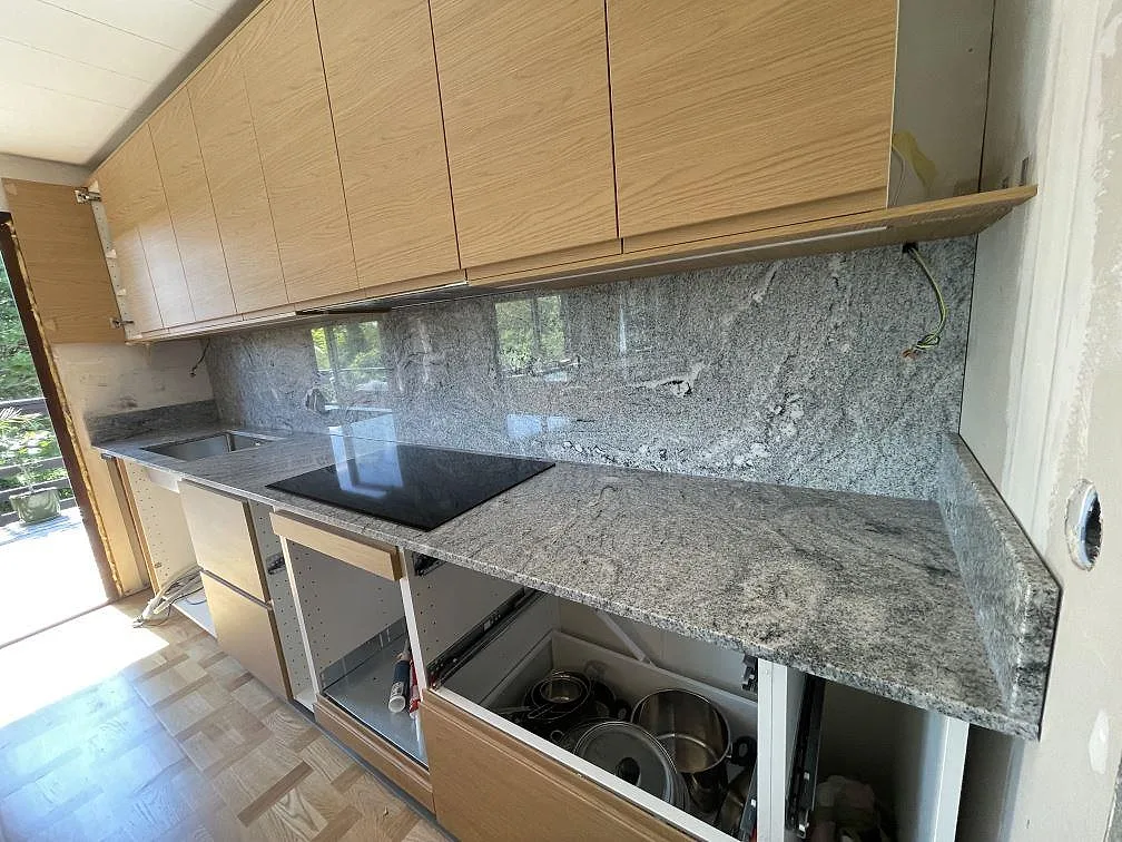 Køkkenbordplade i Viscont White, Mariefred – billede 4